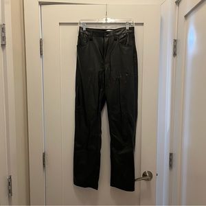 Abercrombie 90’s Straight High Rise Leather Pant